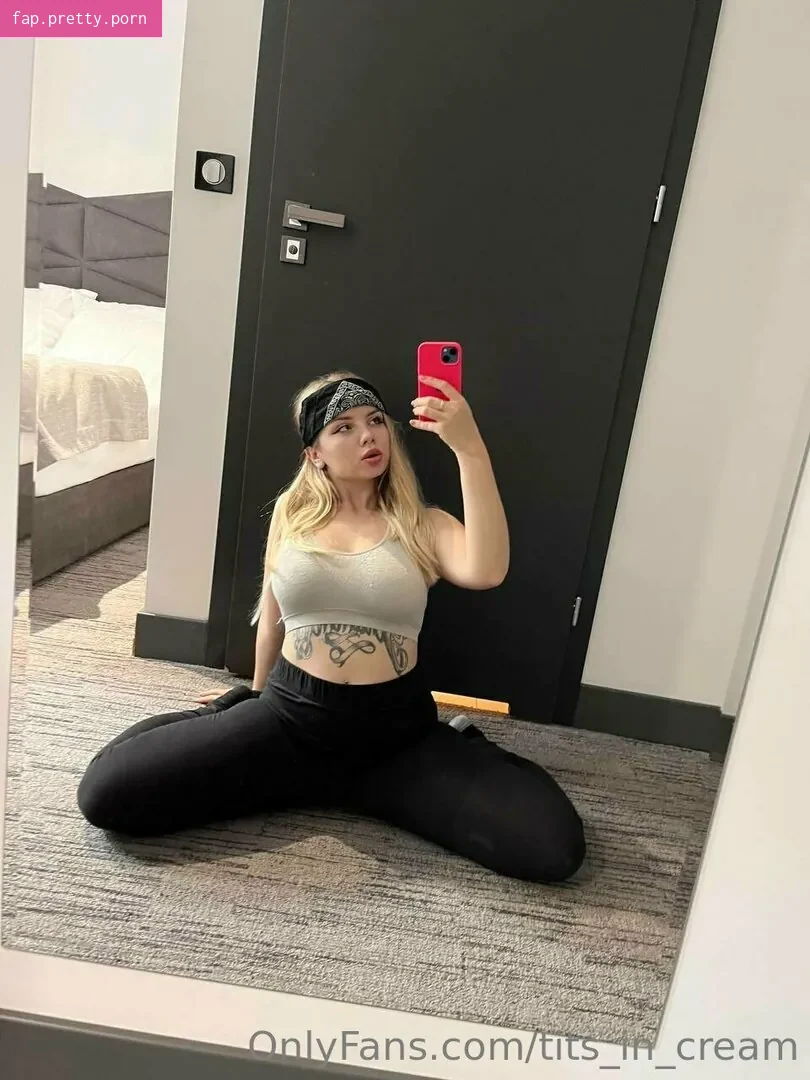 yourdolllilith - Photo #44