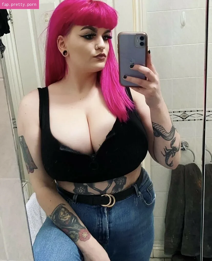 Zoe O'Neill - Photo #07