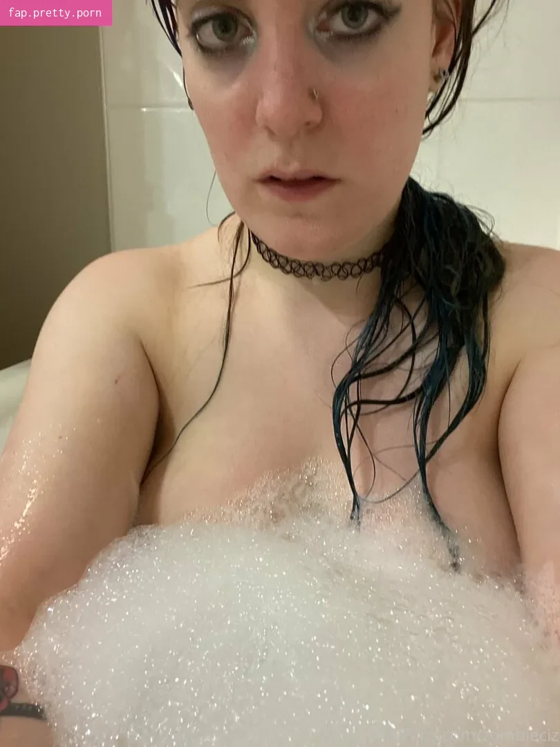 zombieciz - Photo #00