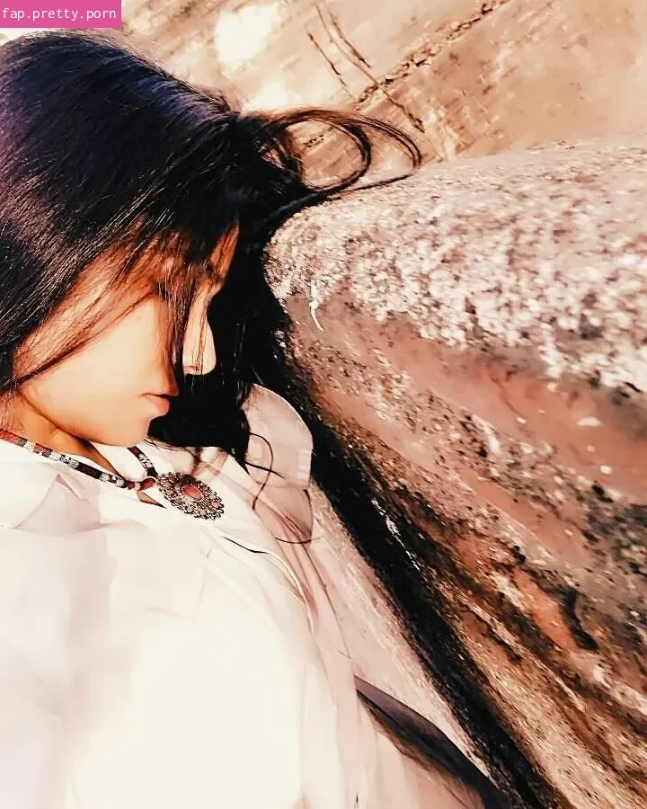 Zoya Rathore - Photo #03