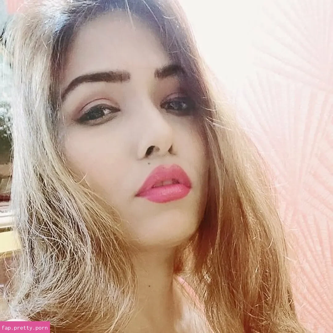 Zoya Rathore - Photo #43