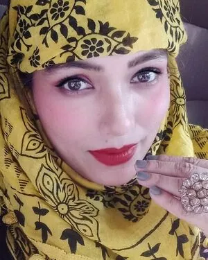 Zoya Rathore content